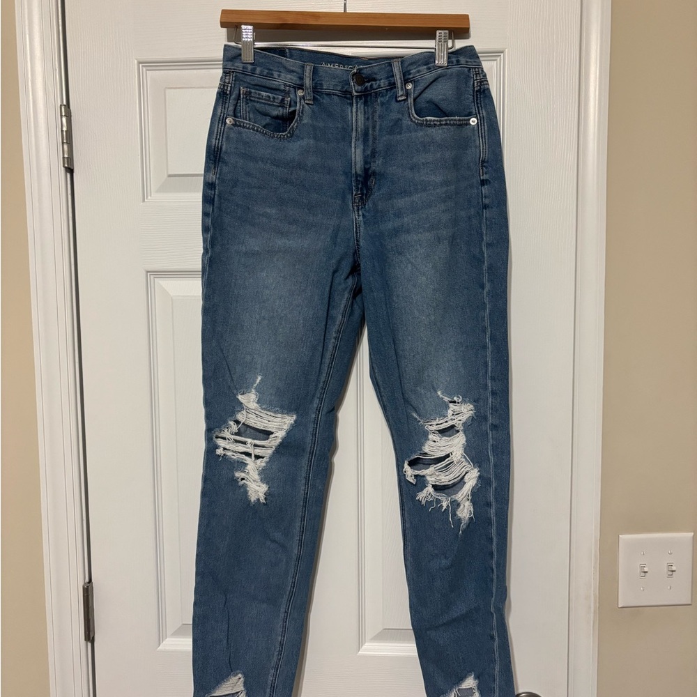 LONG American Eagle Outfitters Blue Distressed Boyfriend Jeans